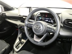 ヤリス ハイブリッド Z