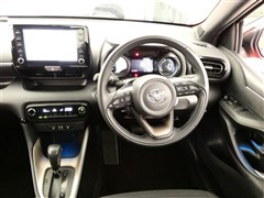 ヤリス ハイブリッド Z