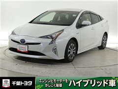 トヨタ　プリウス Sセ-フティ-プラス