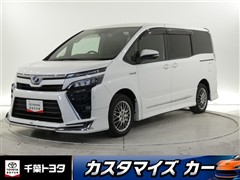 トヨタ ヴォクシー HEV ZS