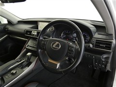 IS200t ヒョウジュン