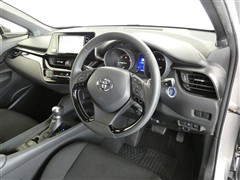 C-HR HEV S LEDパッケーシ