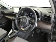 ヤリスクロス HEV Z