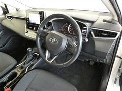 カローラセダン S