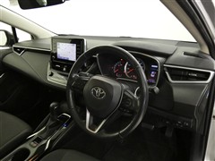 カローラセダン S