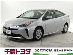 トヨタ プリウス S