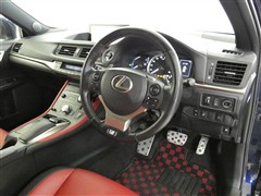 CT200h Fスポーツ