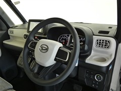 ムーヴキャンバス ストライプス G