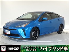 プリウス S