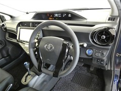 アクア S スタイルブラック