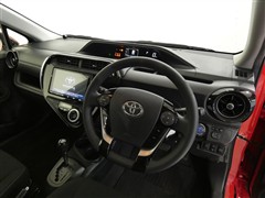 アクア S ブラックスタイル