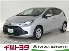 トヨタ アクア X