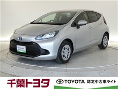 トヨタ アクア X