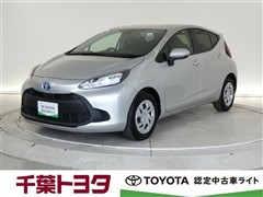 トヨタ アクア X