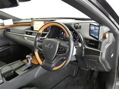 ES300h バージョン L