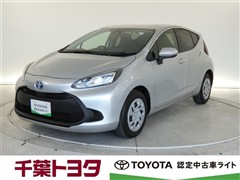 トヨタ アクア X