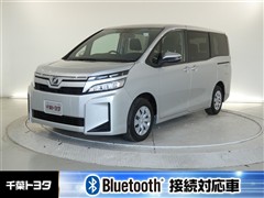 トヨタ ヴォクシー X