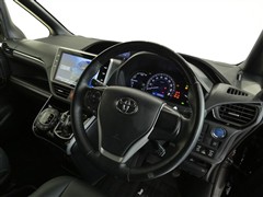 エスクァイア HEV Gi