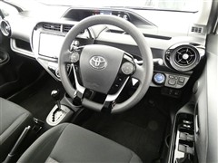 アクア S スタイルブラック