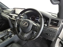 LX570 ブラックシークエンス