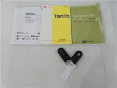タント X ホワイトアクセントSA3