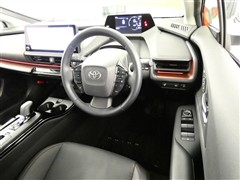 プリウス Z