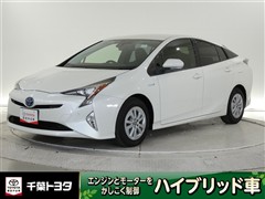 トヨタ プリウス S セーフティプラス