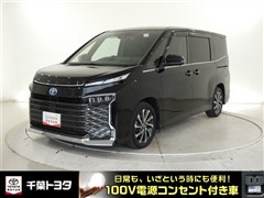 トヨタ ヴォクシー HEV S-Z