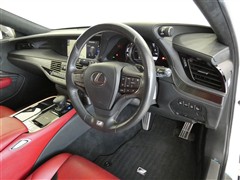 LS HEV 500h Fスポーツ
