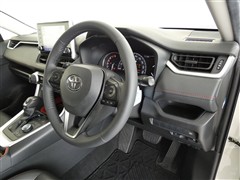 RAV4アドベンチャーオフロードP