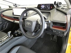 プリウス PHEV Z