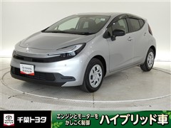 トヨタ　アクア G