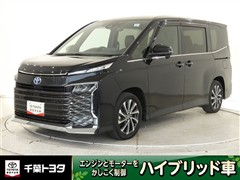 トヨタ ヴォクシーHEV S-Z