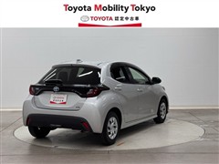 ヤリス HV X