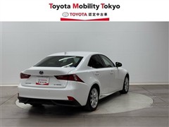 IS300h バージョンL