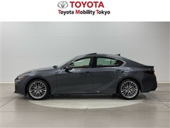 IS300h バージョンL