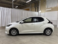 ヤリス HV G