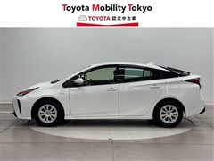 プリウス S