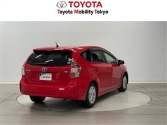 プリウスアルファ S