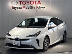 プリウス A