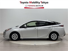 プリウス Sセーフティプラス