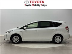 プリウスアルファ S