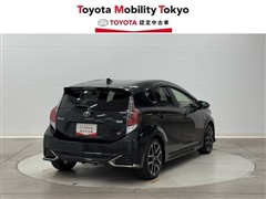 アクア G GRスポーツ 17インチ