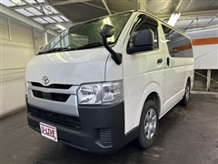 ハイエースV DX