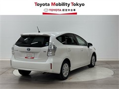 プリウスアルファ S