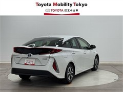プリウスPHV A