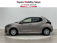 ヤリス ハイブリッド X