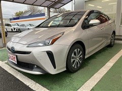 トヨタ　プリウス A