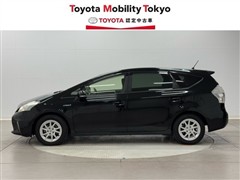 プリウスアルファ S