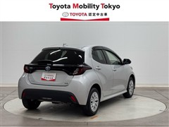 ヤリス HV X